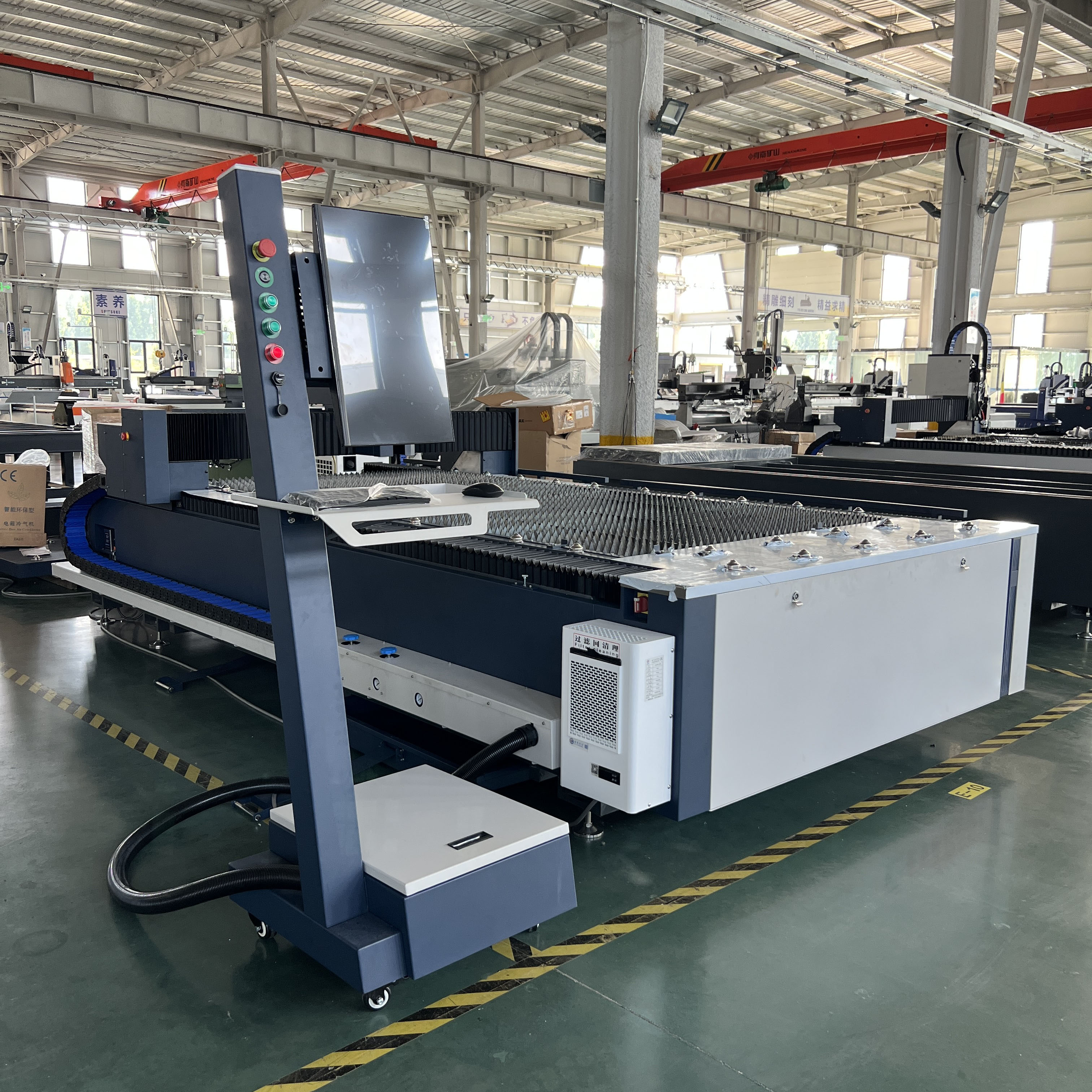 fiber laser cutting machine