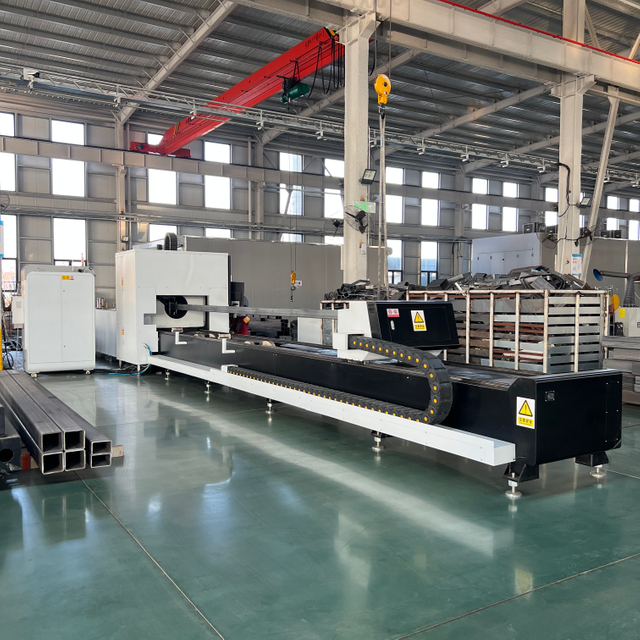 6028 Automatic CNC Fiber Laser Tube Cutting Machine for Industrial Metal Pipes