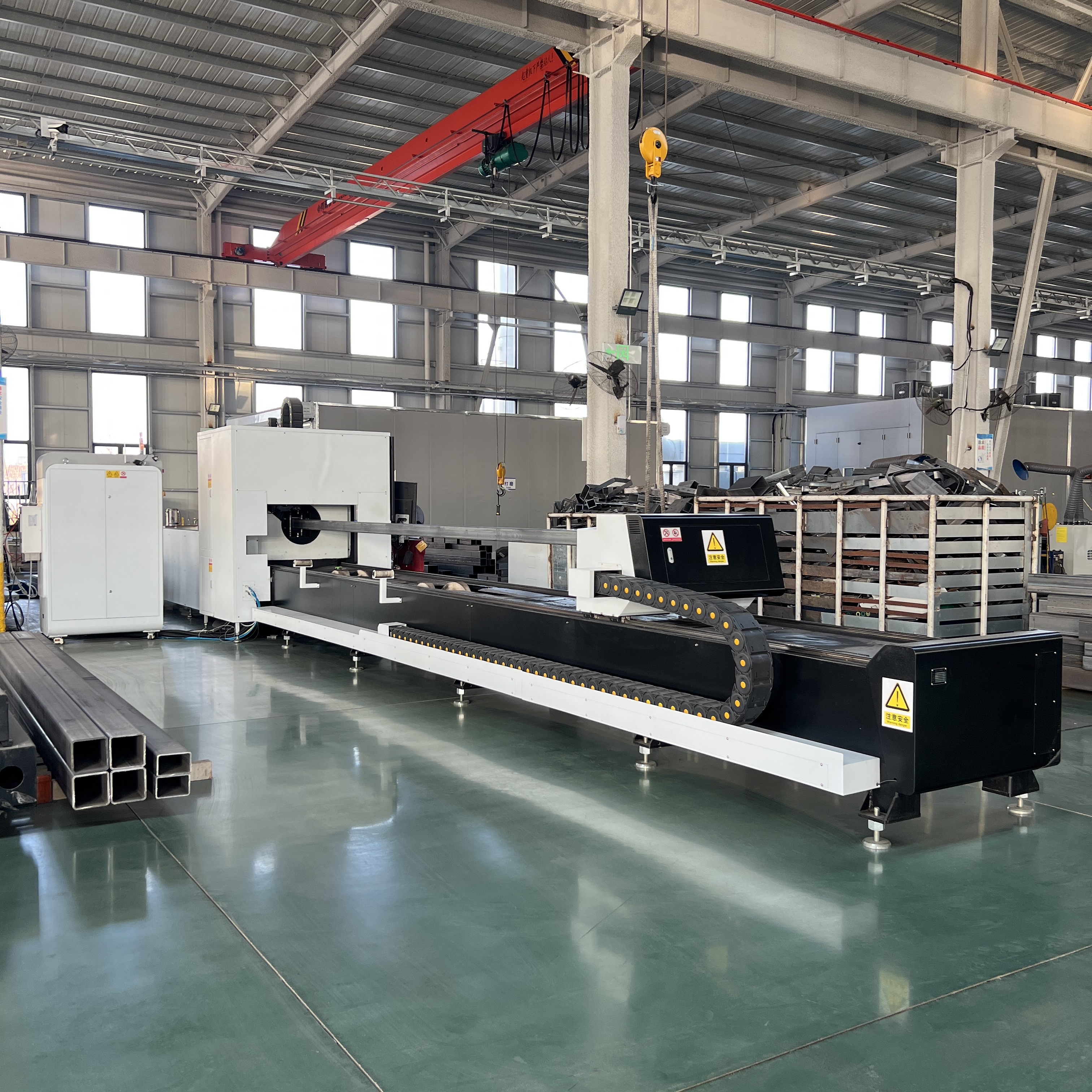 6028 laser tube cutting machine