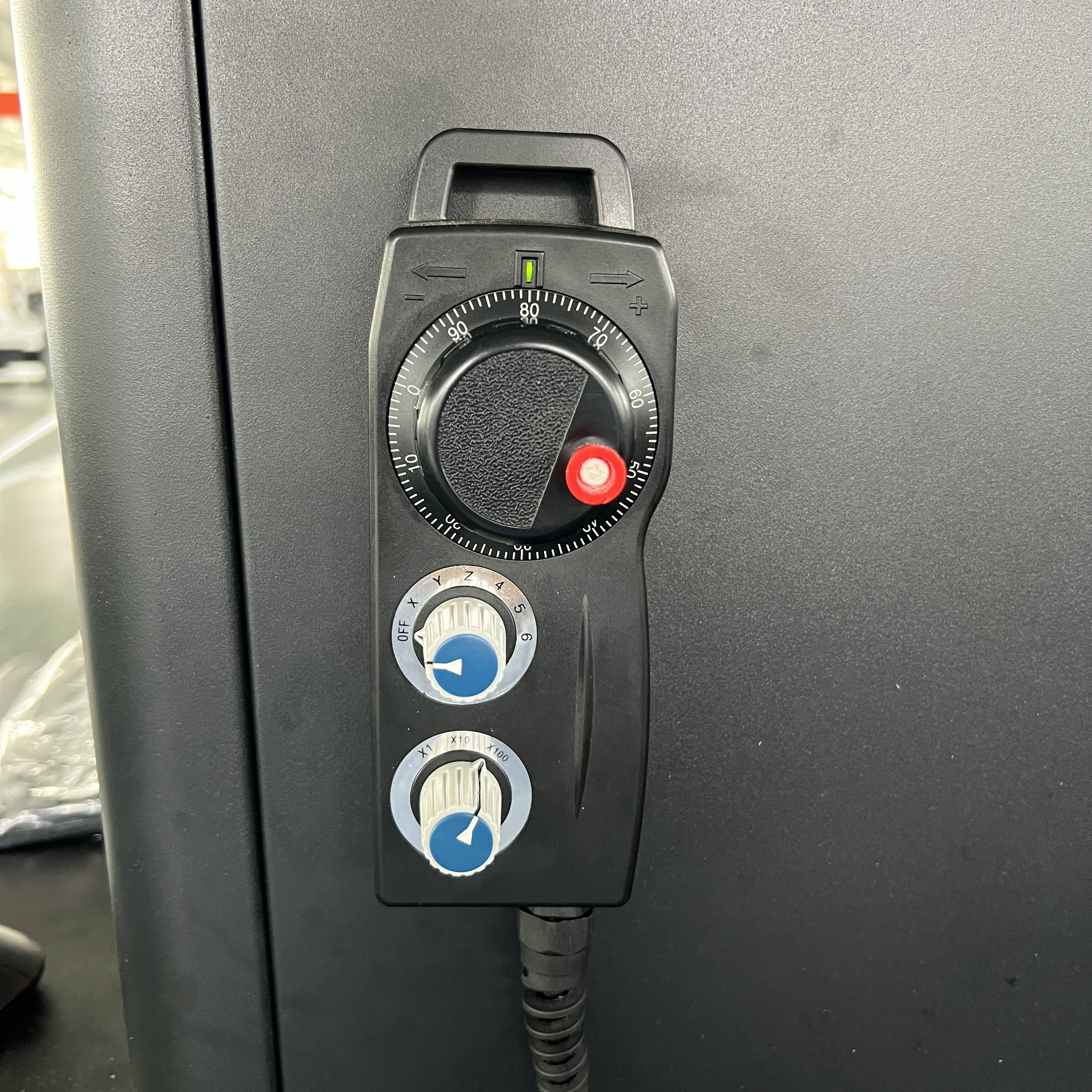 5axis cnc machine center table moving