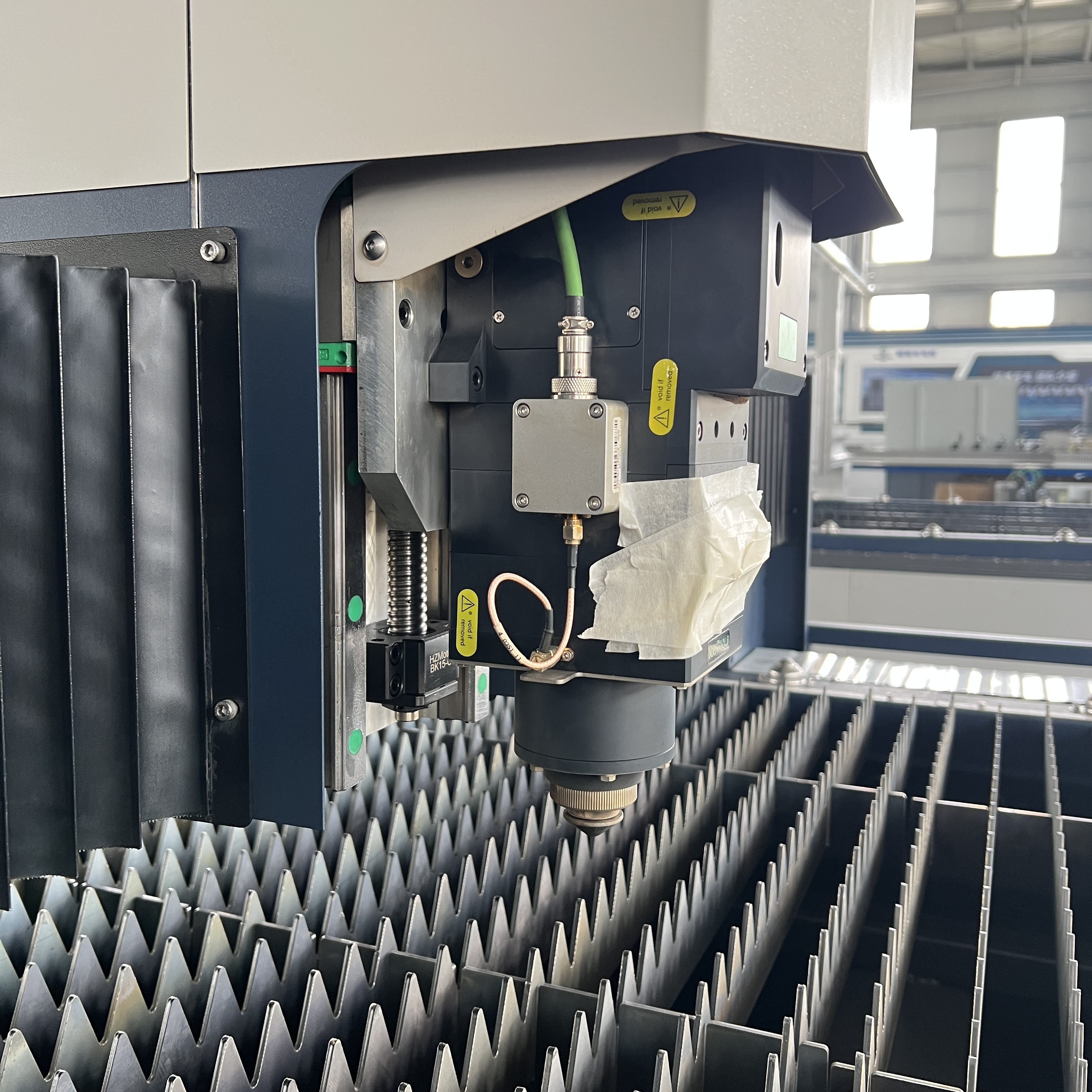 Raytools BM110E fiber laser cutting head